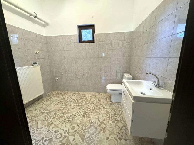 Eladó családi ház, Kehidakustányban 87.99 M Ft, 18 szobás