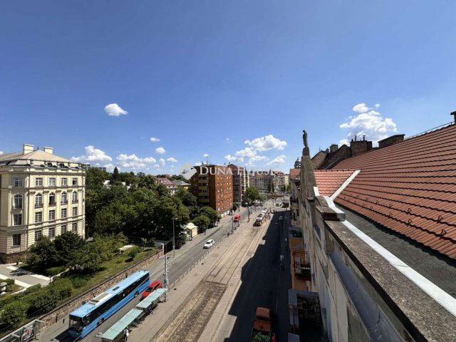 Eladó téglalakás, Budapesten, XI. kerületben 150 M Ft, 3 szobás