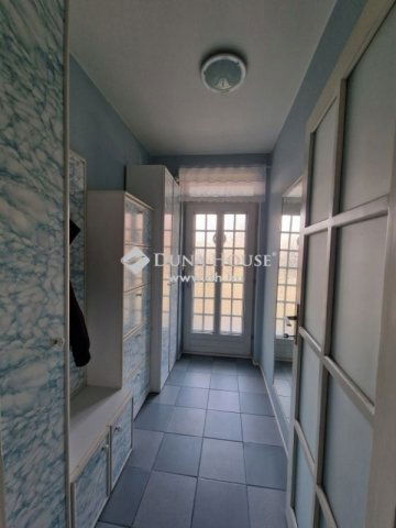 Eladó családi ház, Martonvásáron 139.99 M Ft, 6 szobás