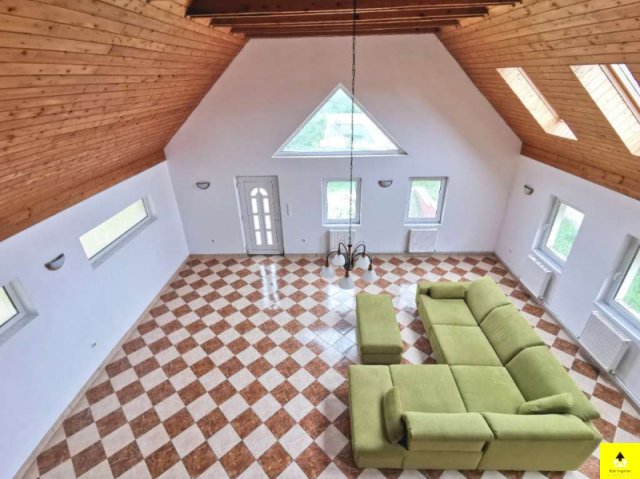 Eladó családi ház, Szakonyon 72 M Ft, 5 szobás