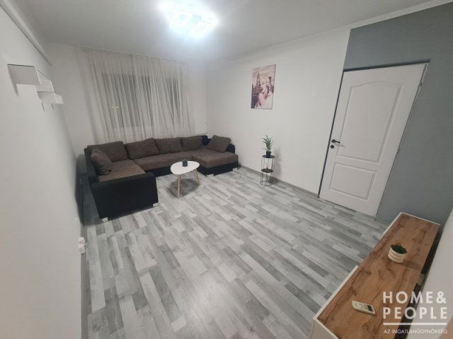 Eladó téglalakás, Szegeden 59.79 M Ft, 3 szobás