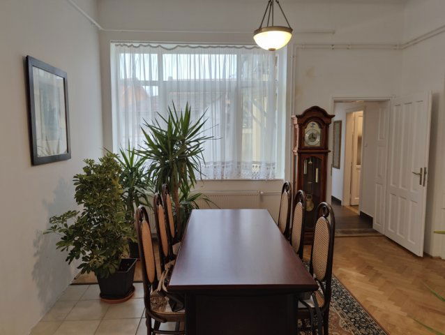 Eladó téglalakás, Gyulán, Béke sugárúton 71.9 M Ft, 3 szobás