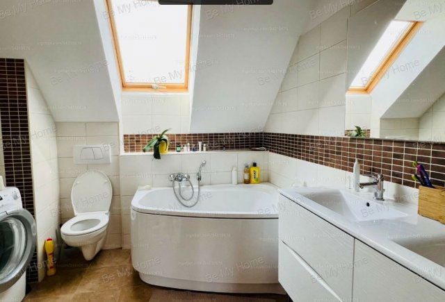 Eladó családi ház, Budapesten, II. kerületben 269.9 M Ft