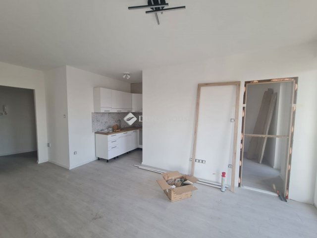 Kiadó téglalakás, albérlet, Budapesten, XV. kerületben