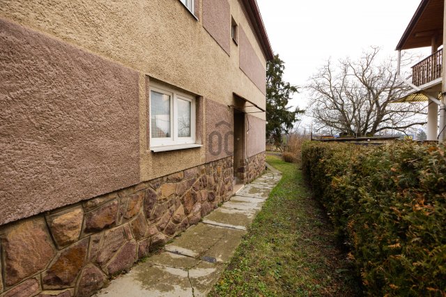 Eladó családi ház, Pécsett 74.9 M Ft, 5 szobás