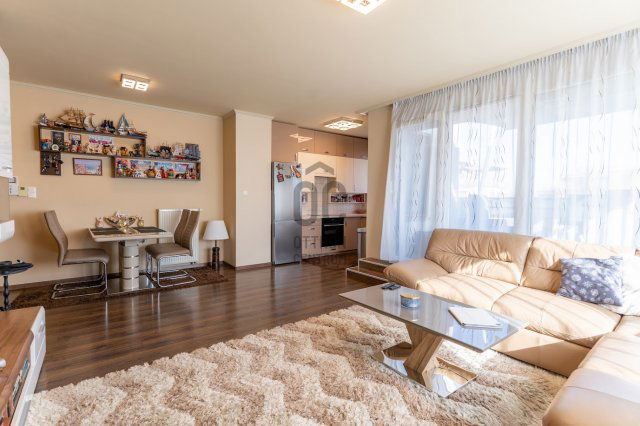 Eladó téglalakás, Budapesten, III. kerületben 138 M Ft, 3 szobás