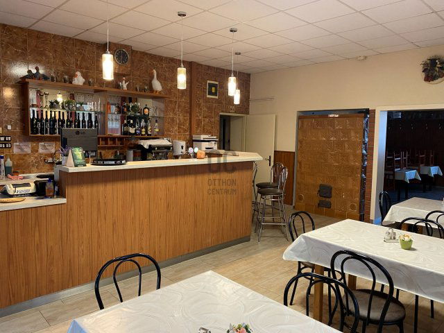 Eladó üzlethelyiség, Nagyalásonyon 126 M Ft