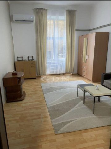 Eladó téglalakás, Budapesten, VIII. kerületben 42.9 M Ft