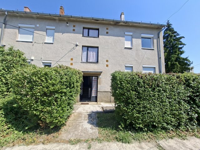 Eladó téglalakás, Barcson 30 M Ft, 3 szobás