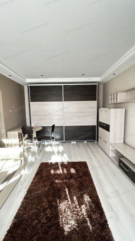 Kiadó panellakás, albérlet, Nyíregyházán 160 E Ft / hó