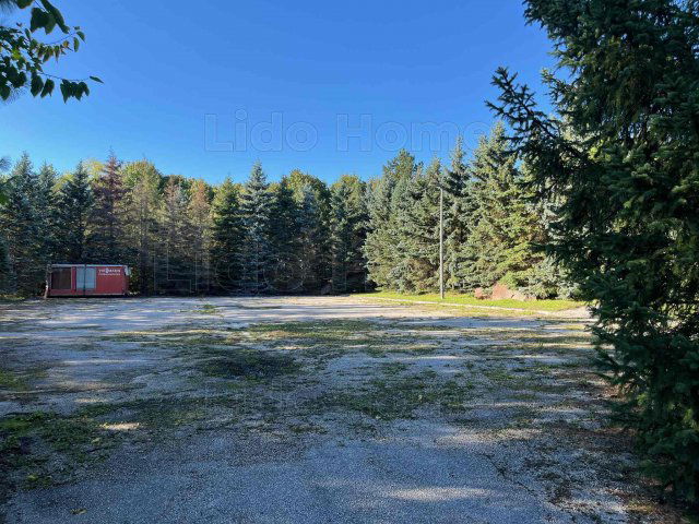 Eladó ipari ingatlan, Ajkán 390 M Ft, 7+2 szobás