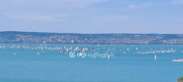 Eladó családi ház, Balatonakarattyán 249.8 M Ft, 4 szobás