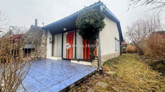 Eladó nyaraló, Vonyarcvashegyen 37.9 M Ft, 3+1 szobás