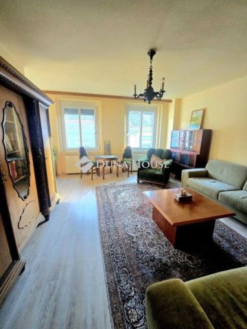 Kiadó téglalakás, albérlet, Pécsett 210 E Ft / hó, 2 szobás