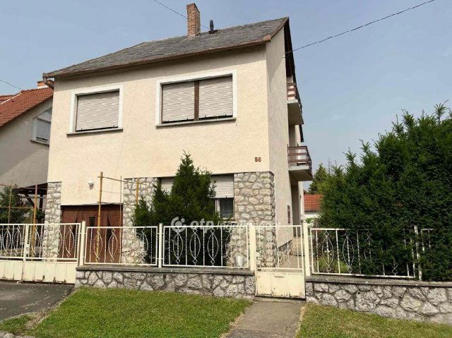 Eladó családi ház, Pécsett 78 M Ft, 4+2 szobás