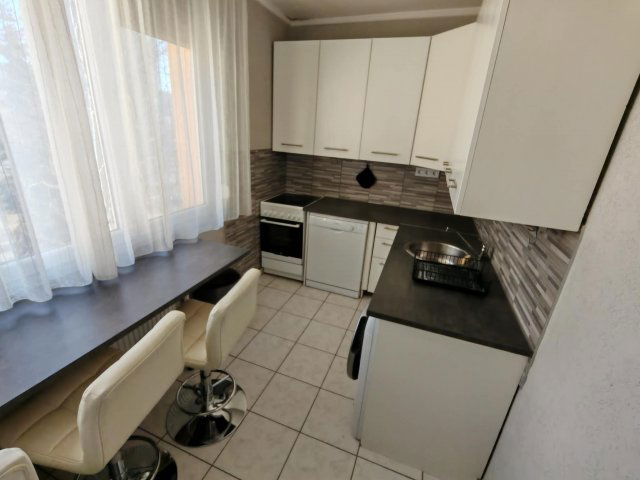 Kiadó téglalakás, albérlet, Tatabányán 170 E Ft / hó