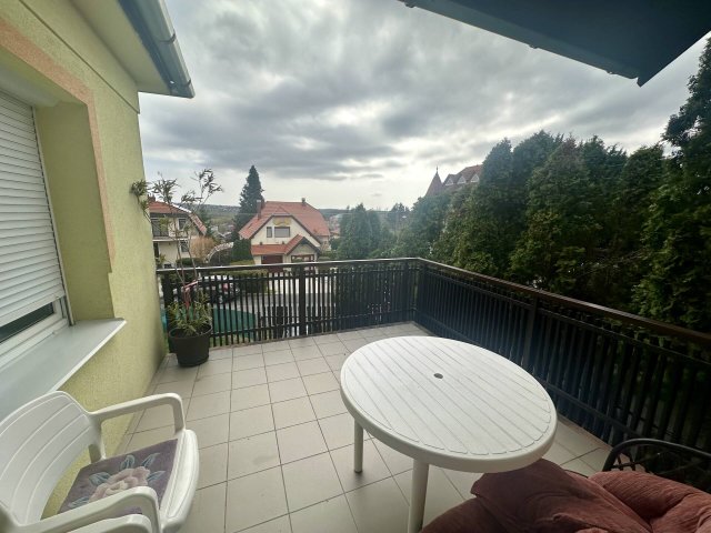 Eladó családi ház, Hévízen 110 M Ft, 4 szobás