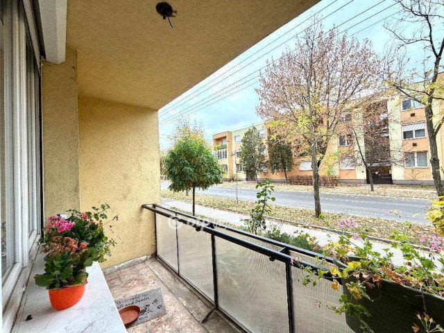 Eladó téglalakás, Kecskeméten 49.9 M Ft, 2+1 szobás