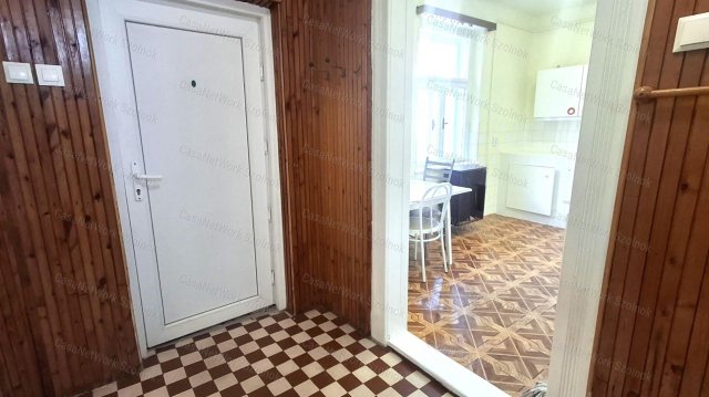 Kiadó téglalakás, albérlet, Szolnokon 125 E Ft / hó, 2 szobás