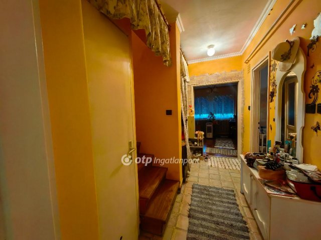 Eladó családi ház, Törökszentmiklóson 26.5 M Ft, 3 szobás