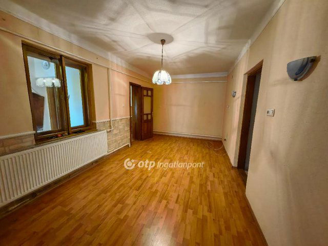 Eladó családi ház, Szeghalmon 20 M Ft, 2 szobás