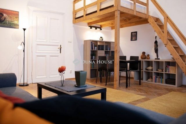 Eladó téglalakás, Budapesten, VII. kerületben 79 M Ft, 1 szobás