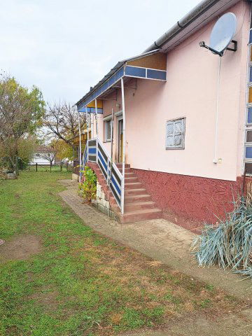 Eladó családi ház, Újfehértón 56 M Ft, 3 szobás