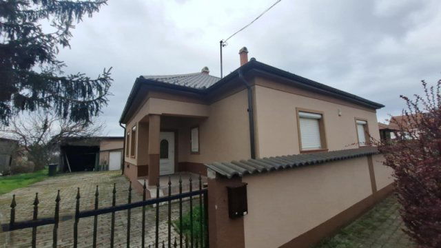 Eladó családi ház, Dabason 76 M Ft, 3 szobás