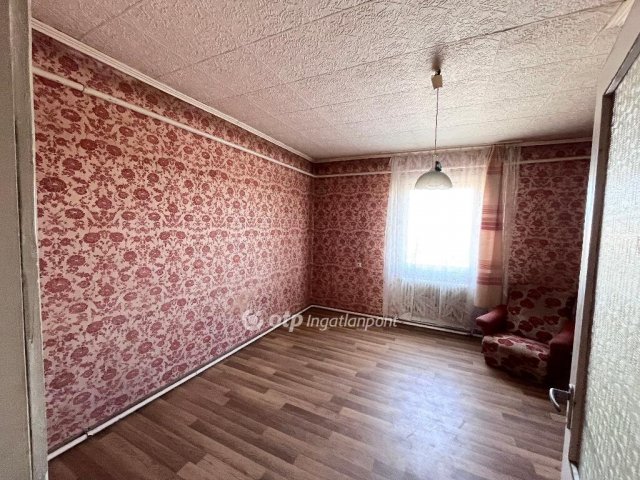 Eladó családi ház, Kunhegyesen 25 M Ft, 4 szobás