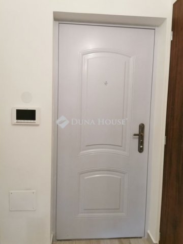 Eladó téglalakás, Budakeszin 96.6 M Ft, 3 szobás