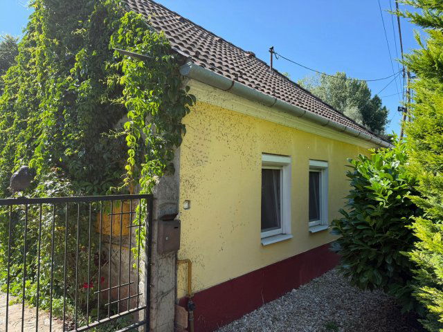 Eladó családi ház, Rábapatyon 38.9 M Ft, 3 szobás