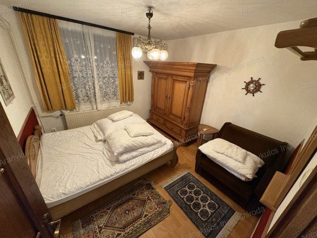 Eladó nyaraló, Szántódon 199 M Ft, 5 szobás