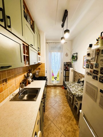 Eladó panellakás, Pécsett 51.9 M Ft, 2 szobás