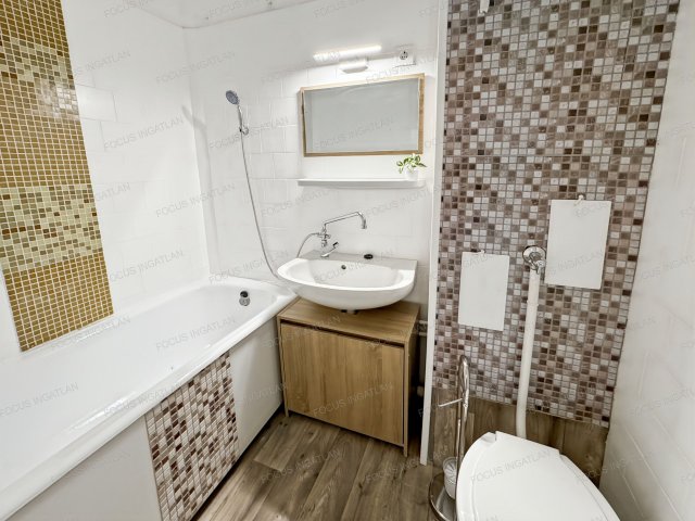 Kiadó panellakás, albérlet, Kecskeméten 125 E Ft / hó, 1 szobás