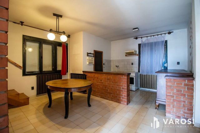 Eladó családi ház, Pákozdon 89.99 M Ft, 5 szobás