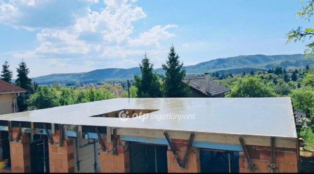 Eladó téglalakás, Pilisvörösváron 79.5 M Ft, 2 szobás