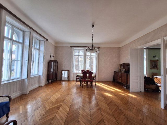 Eladó téglalakás, Budapesten, VIII. kerületben 124 M Ft