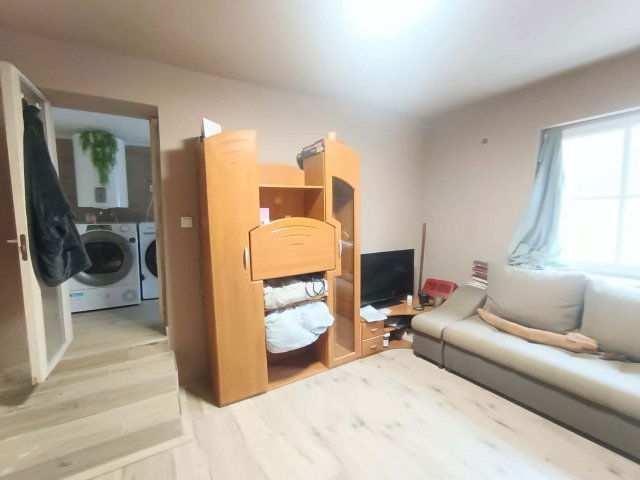 Eladó családi ház, Pécsett, Ács utcában 23 M Ft, 1 szobás