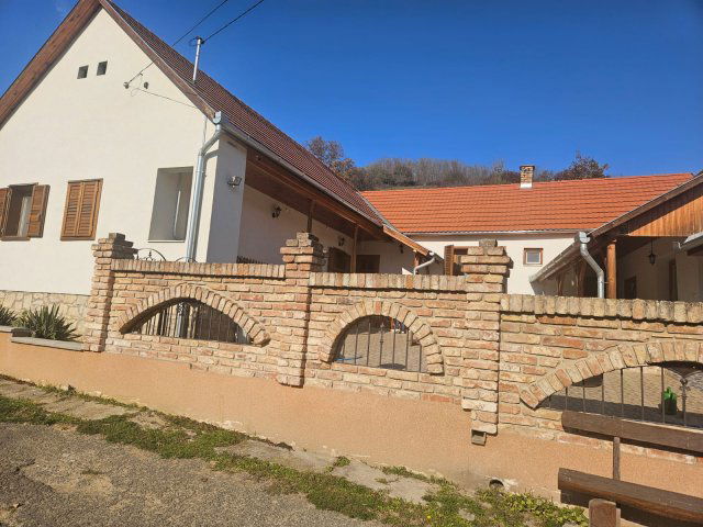 Eladó családi ház, Ófalun 64.9 M Ft, 3+1 szobás