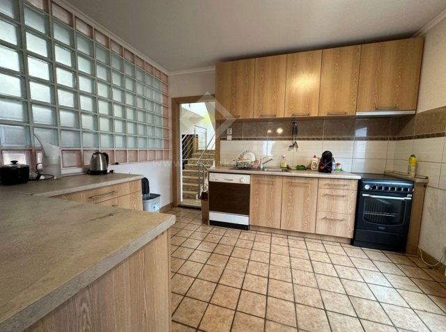 Eladó ikerház, Budapesten, XIV. kerületben 271.2 M Ft, 5 szobás