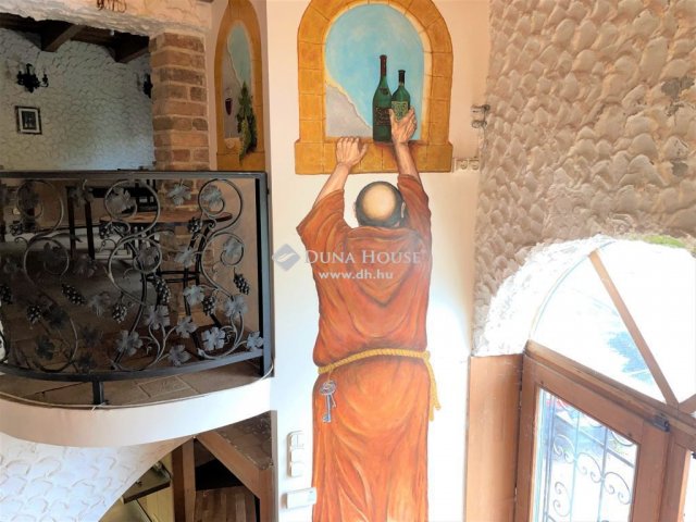 Eladó üzlethelyiség, Szentendrén 170 M Ft / költözzbe.hu