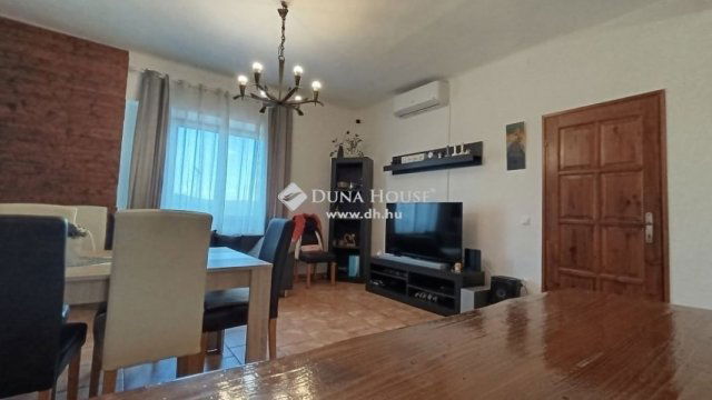 Eladó családi ház, Mohácson 138 M Ft, 4 szobás