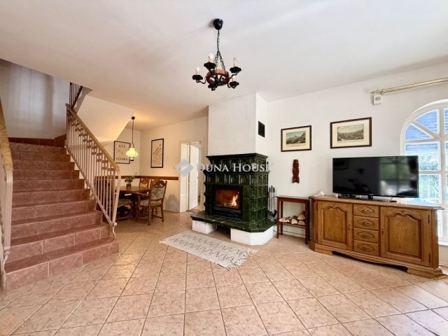 Eladó családi ház, Zamárdiban 229 M Ft, 6 szobás