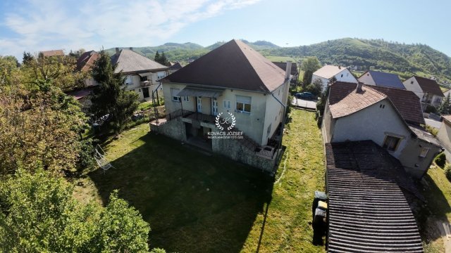 Eladó családi ház, Arlón, Ady Endre úton 14.9 M Ft, 3 szobás