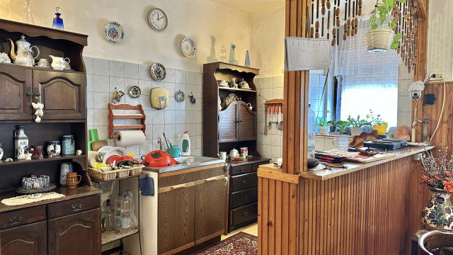 Eladó családi ház, Pilisborosjenőn 89.99 M Ft, 3 szobás