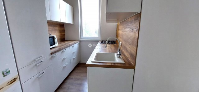 Eladó téglalakás, Szombathelyen 45.6 M Ft, 2 szobás