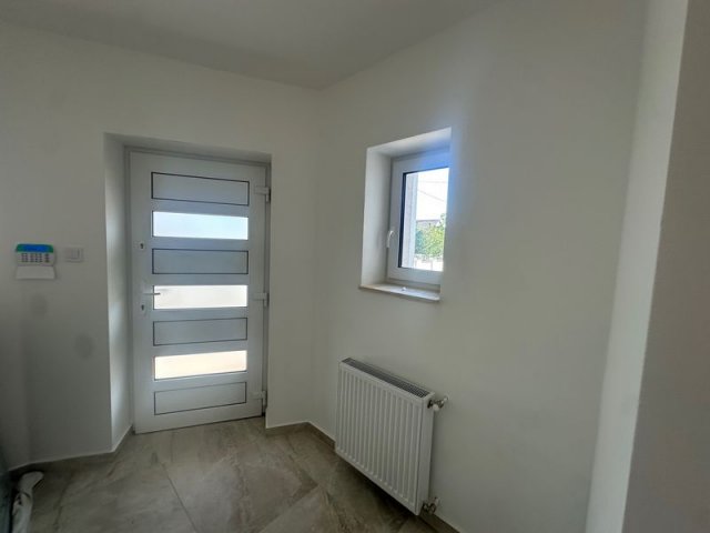 Kiadó családi ház, albérlet, Érden 650 E Ft / hó, 6 szobás