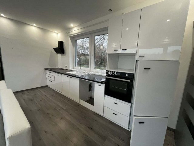 Kiadó családi ház, albérlet, Kecskeméten 300 E Ft / hó