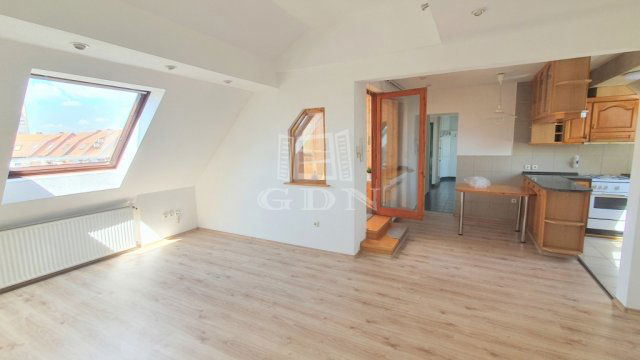 Eladó téglalakás, Zalaegerszegen 44.9 M Ft, 2+2 szobás