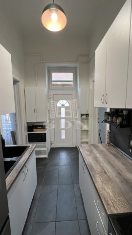 Eladó téglalakás, Budapesten, VII. kerületben 65.5 M Ft